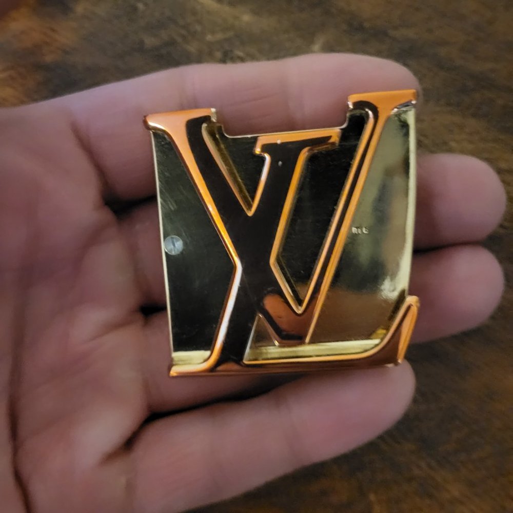 100% authentic Louis Vuitton gold belt buckle